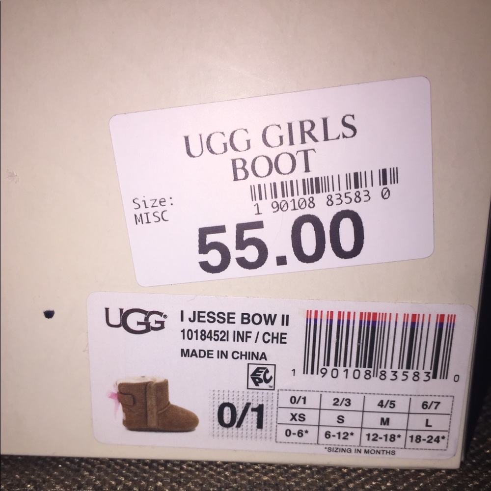 Girls Ugg Boots! - Picture 8 of 8